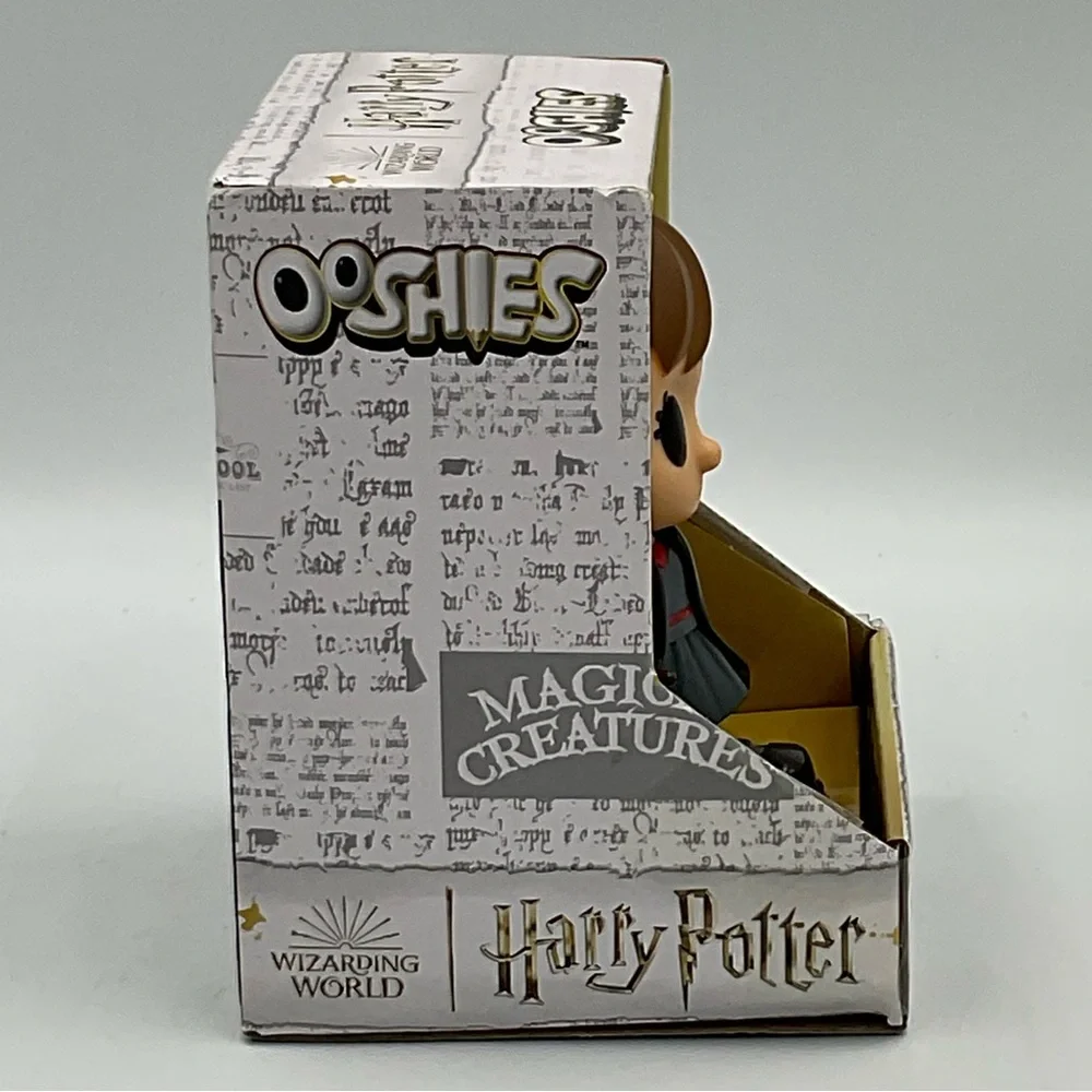 Wizarding World Ooshies Hermione Granger Figurine - Brown Hair, Black Outfit